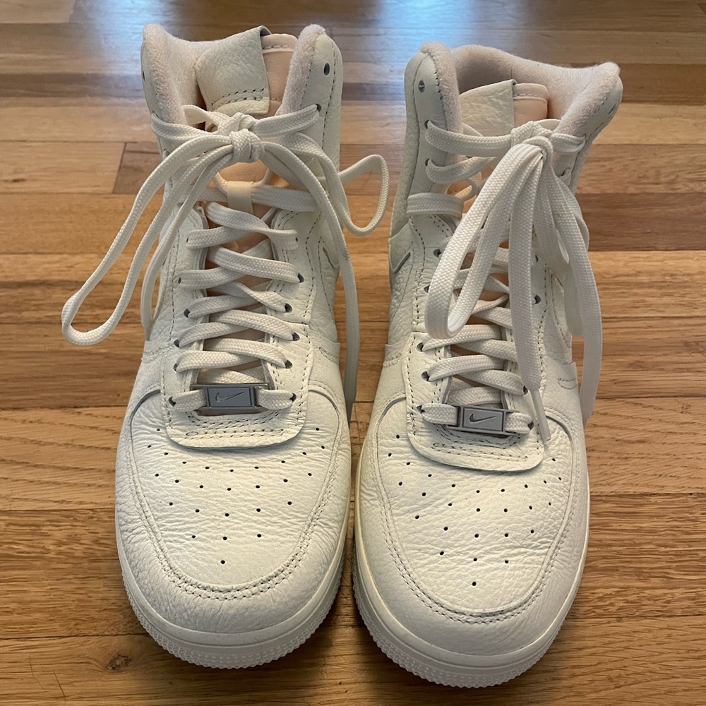 Nike AF1 sculpt in sail